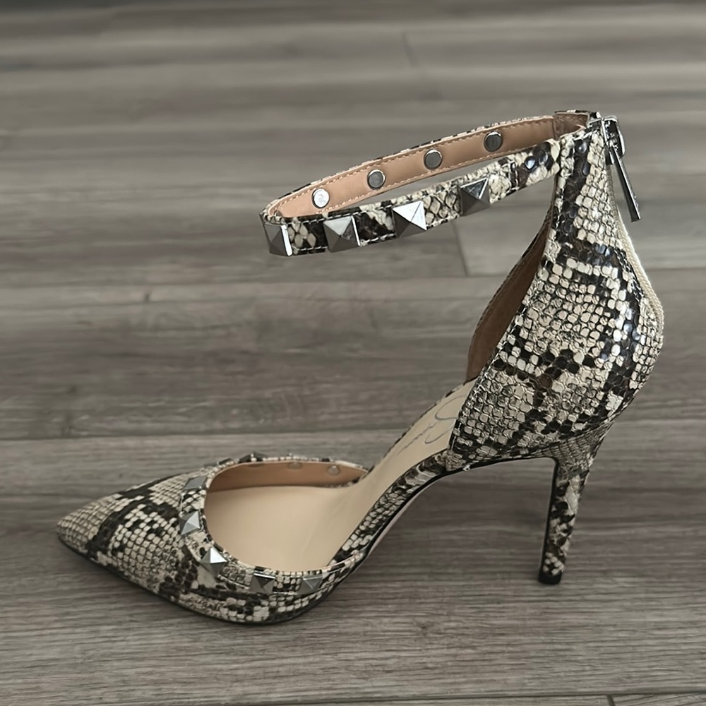 Jessica Simpson Elegant Black and White Stiletto Heels with Ankle Strap - Picture 4 of 9